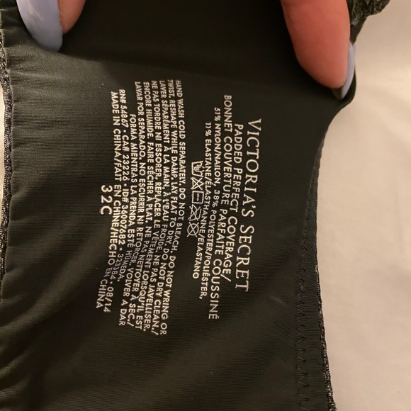 Victoria Secret Padded Perfect Coverage - Picture 2 of 7
